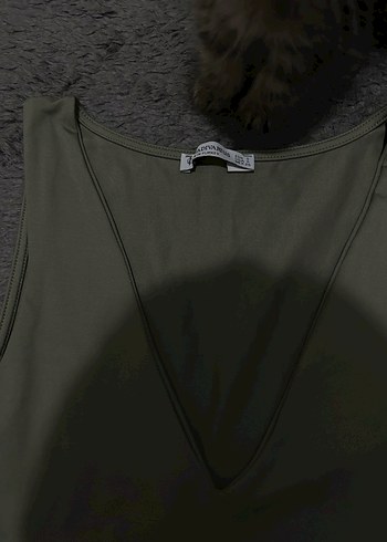 Stradivarius askılı body