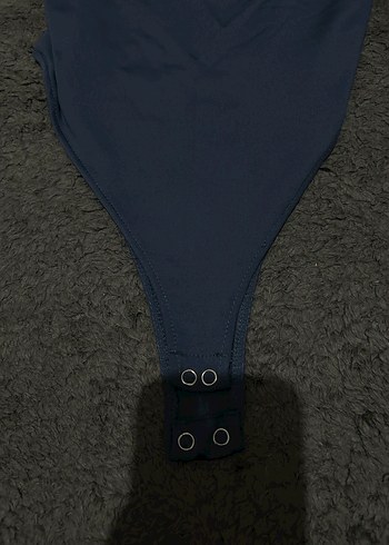 Pull and Bear askılı body