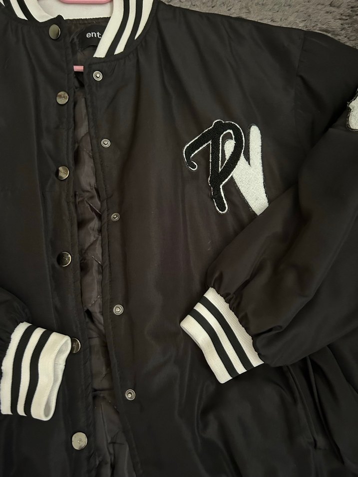 Siyah Düğmeli Kadın Spor Ceket - Görsel 2