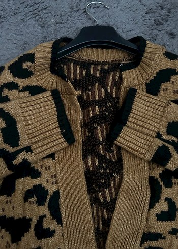 Kahverengi Leopar Desenli Örgü Kadın Hırka - Görsel 2