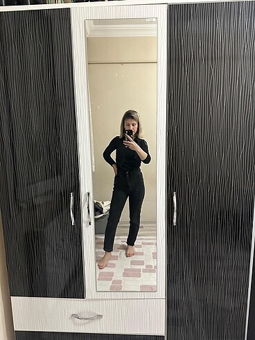 mom jean