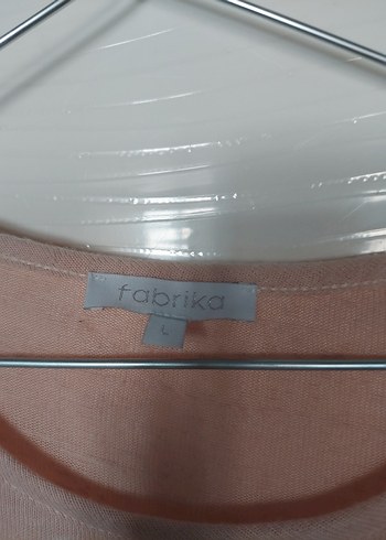 l Beden ten rengi Renk Dantel Detaylı Bej Kolsuz Bluz