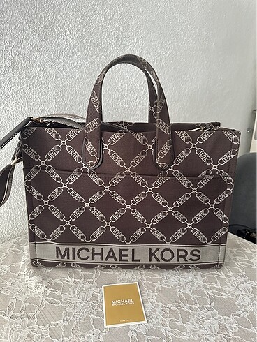 Michael Kors çanta