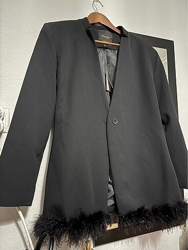 l Beden siyah Renk Siyah Tüy Detaylı Blazer Ceket