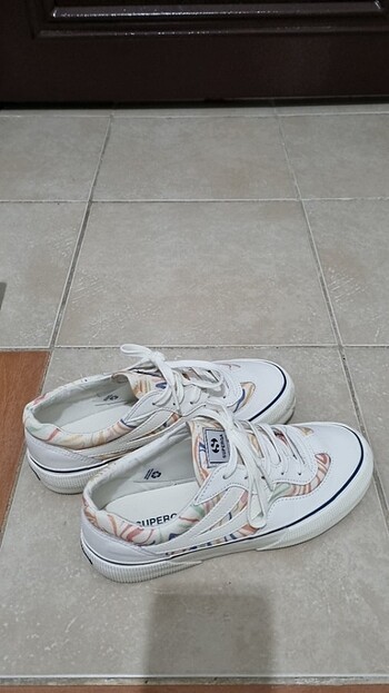 37 Beden çeşitli Renk Superga kadın ayakkabı