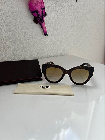 #Fendi #güneş #gözlüğü - Görsel 3