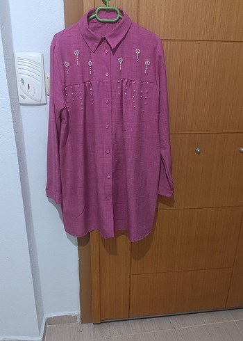 Pembe Nakışlı Uzun Kollu Gömlek