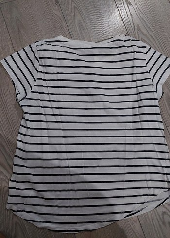 Kadın Beyaz Siyah Çizgili Kısa Kollu Tişört - Görsel 4