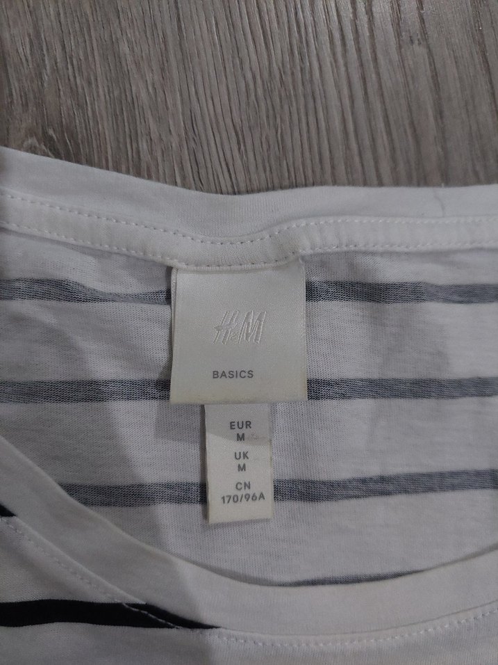 Kadın Beyaz Siyah Çizgili Kısa Kollu Tişört - Görsel 3