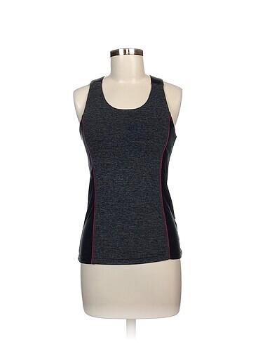 Oysho T-shirt %70 İndirimli.