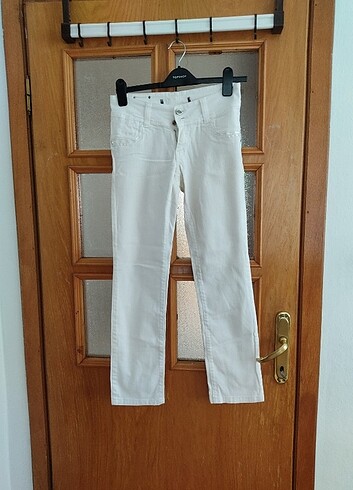 kırık beyaz pantalon