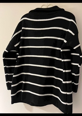 Siyah Beyaz Çizgili Yarım Fermuarlı Triko Kazak - Görsel 2