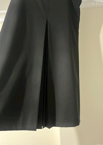 Siyah Piliseli Uzun Kadın Etek - Görsel 3