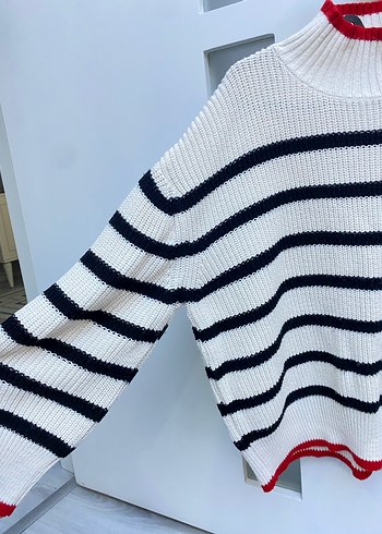 Trendyol & Milla Beyaz Siyah Çizgili Boğazlı Triko Kazak