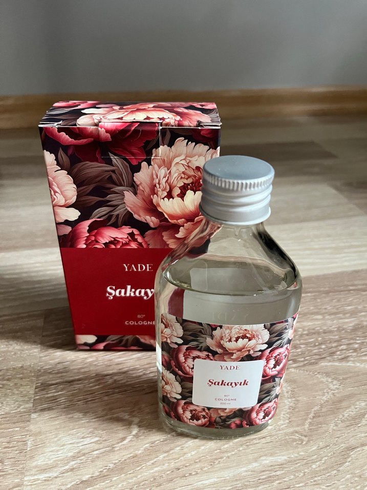 Yade Şakayık Kadın Kolonyası - Görsel 2