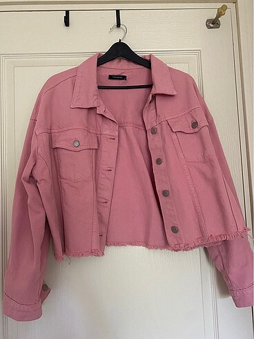 Pembe kısa ceket