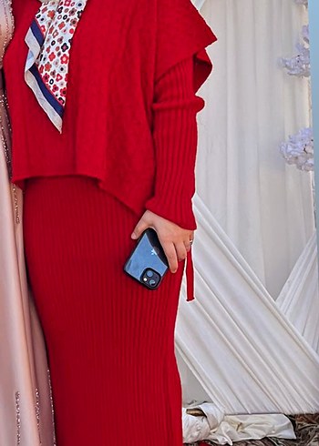 Kırmızı tırıko elbıse - Görsel 2