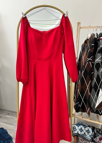 Kırmızı Uzun Drapeli Kadın Elbise - Görsel 3