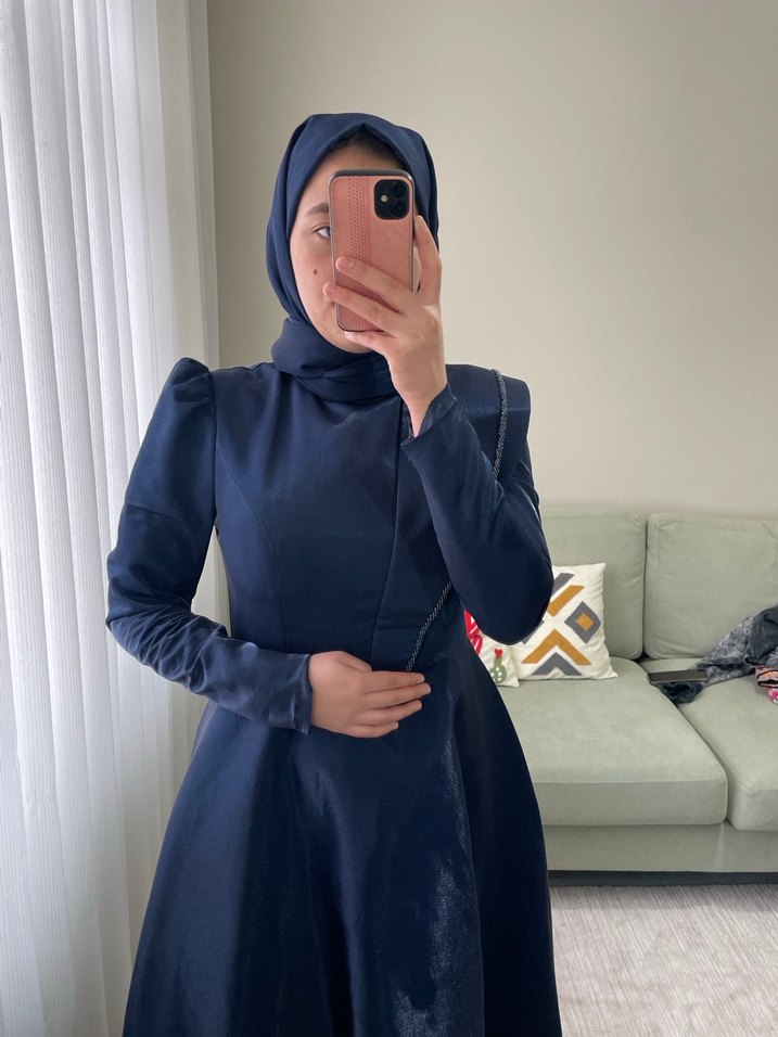 Lacivert Uzun Kollu Modern Klasik Tesettür Abiye - Görsel 2