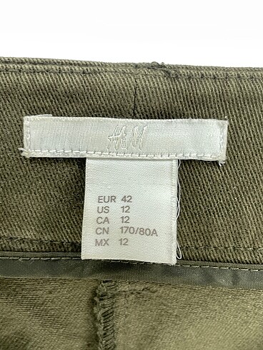 42 Beden haki Renk H&M Jean / Kot %70 İndirimli.