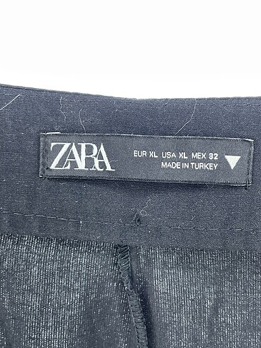 xl Beden siyah Renk Zara Düz Kesim %70 İndirimli.