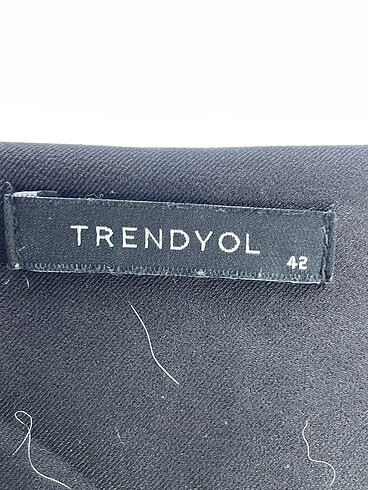 42 Beden siyah Renk Trendyol & Milla Ceket %70 İndirimli.