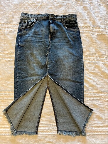 42 Beden Stradivarius marka,42 beden jean etek