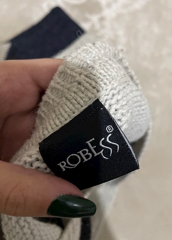 V Yaka Gri Örgü Süveter - Görsel 6