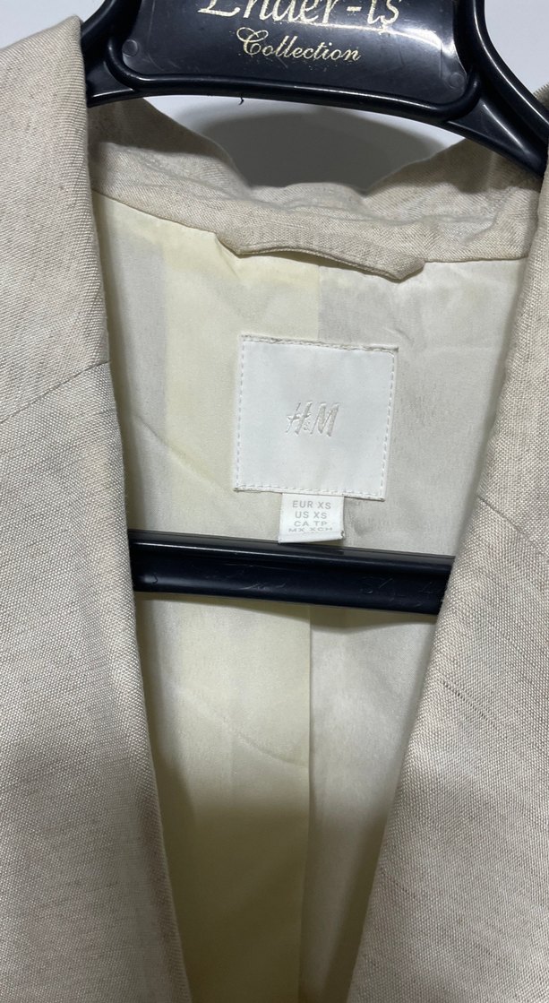 Bej Keten Düğmeli Kolsuz Kadın Blazer - Görsel 3