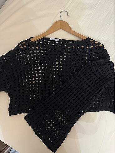 delikli crop