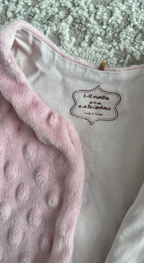 Kız Çocuk Pembe ve Beyaz Kürklü Yelek - Görsel 2