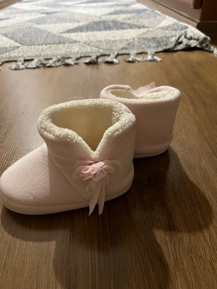 Kız Çocuk Pembe Peluş Ev Botu - Görsel 2
