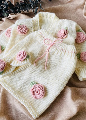 Pembe Güllü Hırka, Etek, Bandana Set - Görsel 2