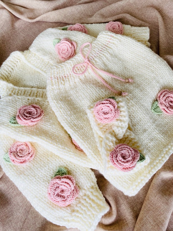 Pembe Güllü Hırka, Etek, Bandana Set - Görsel 4