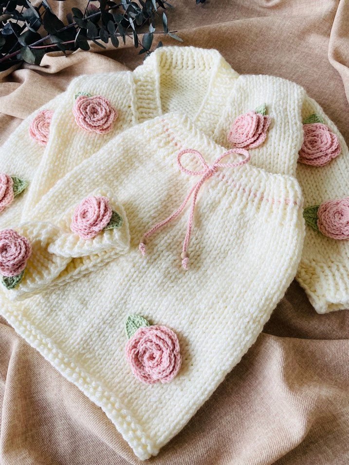 Pembe Güllü Hırka, Etek, Bandana Set - Görsel 2