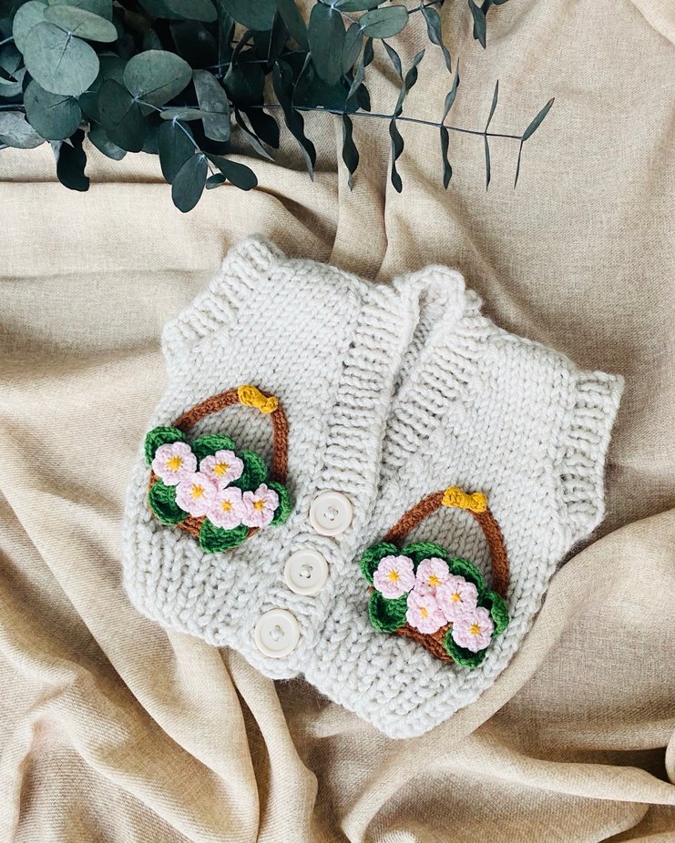 Çiçek Sepetli Bebek Yeleği - Görsel 4