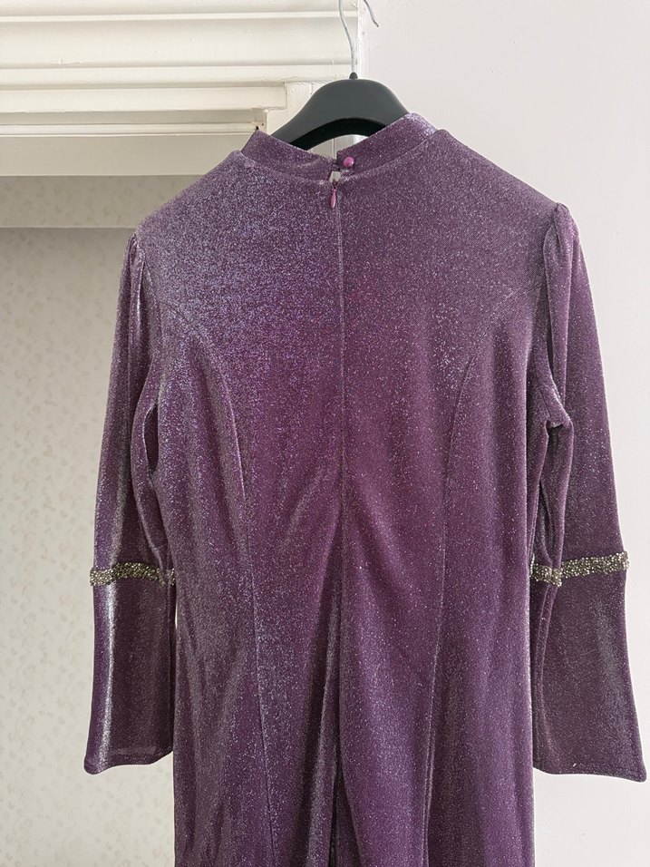 Uzun Mor İşlemeli Vintage Abiye Elbise - Görsel 5