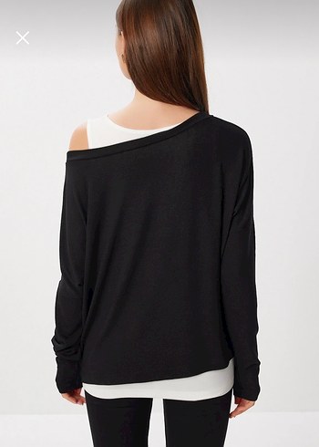 Açık Omuzlu Atletli Viskon Bluz Siyah Beyaz - Görsel 2