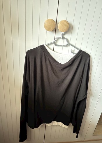 Açık Omuzlu Atletli Viskon Bluz Siyah Beyaz - Görsel 6