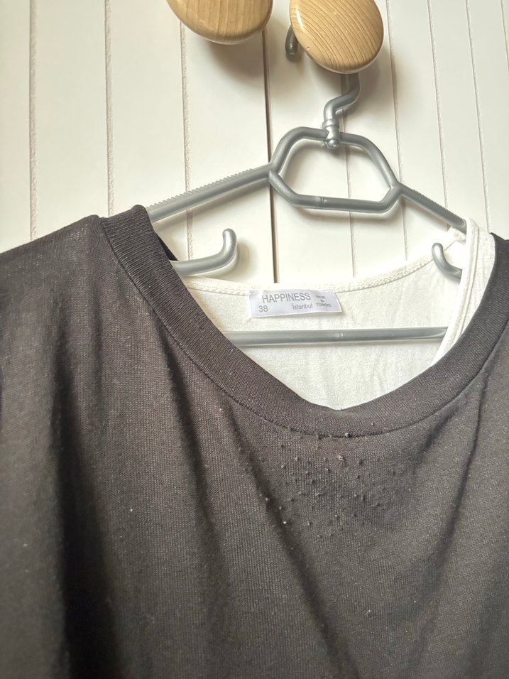 Açık Omuzlu Atletli Viskon Bluz Siyah Beyaz - Görsel 5