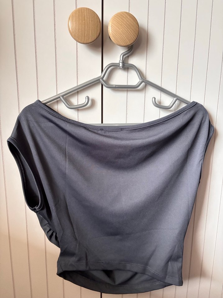 Kayık Yaka Füme Bluz - Görsel 4