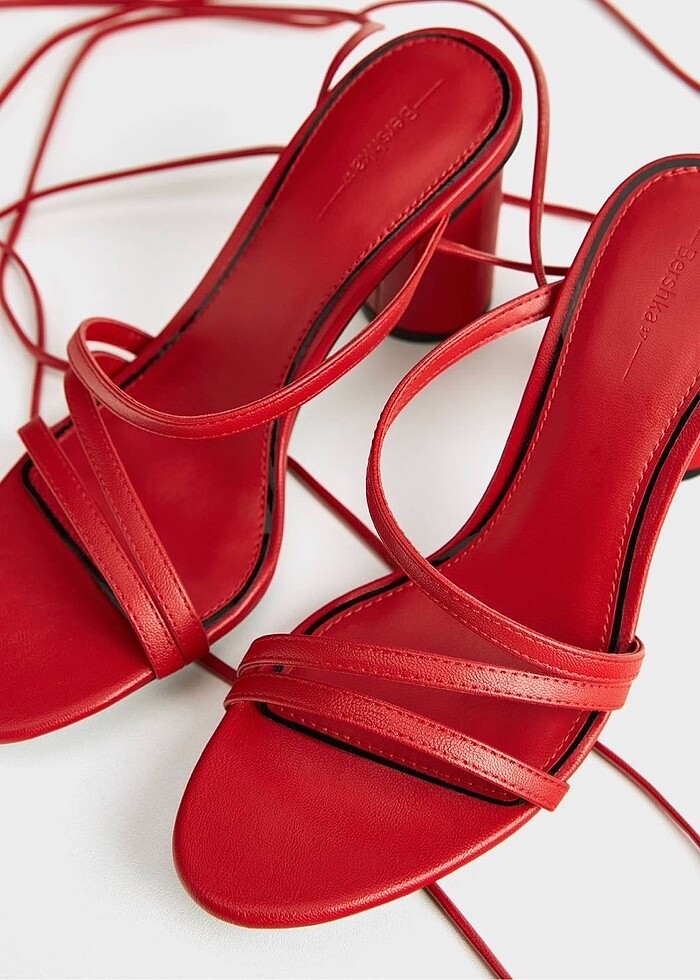 Bershka sandalet - Görsel 3