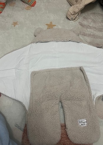 Kahverengi Kapüşonlu Bebek Battaniyesi - Görsel 2