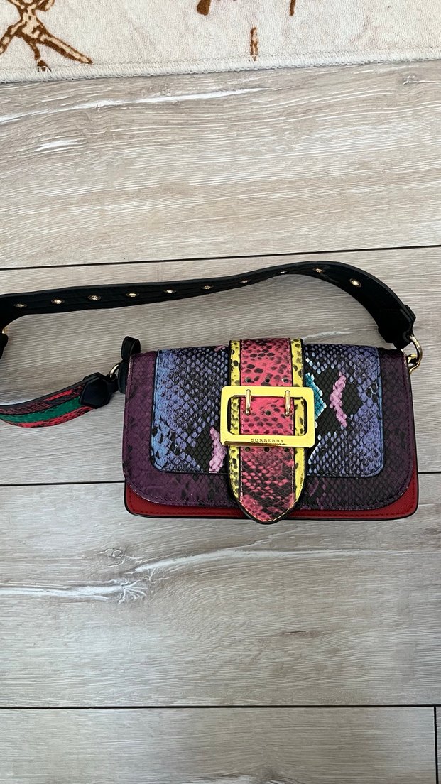 Kemer Detaylı Çok Renkli Yılan Derisi Desenli Kadın Çanta - Görsel 2