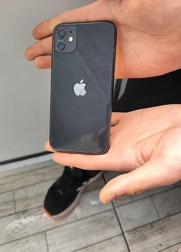 İPHONE 11 64 GB GB FIRSAT CİHAZI