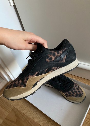 Reebok Leopar Desenli Kadın Spor Ayakkabı