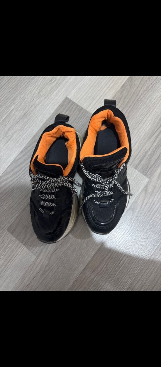 Platform Topuklu Siyah Spor Ayakkabı - Görsel 2