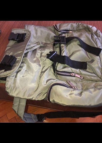 Sırt Çantası - Görsel 4