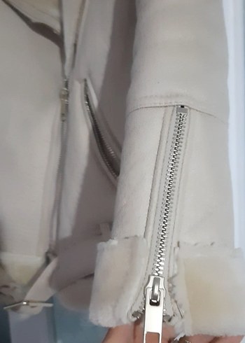 Kürk Detaylı Beyaz Deri Ceket - Görsel 4