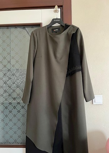 Drapeli Siyah Kadın Uzun Kaban - Görsel 7